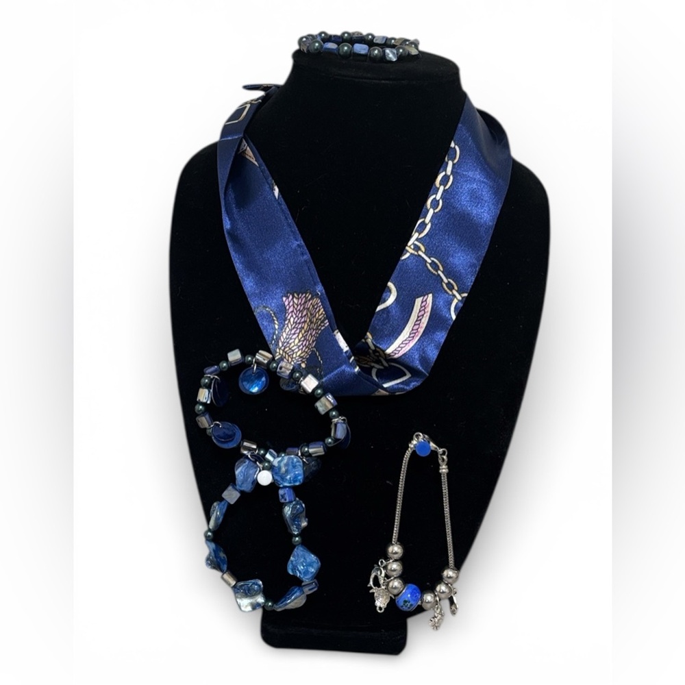 (#104) Bracelet bundle with necklace